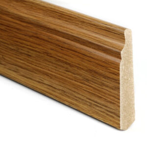 Guardapolvo 9cm con bisel, veta madera termolaminada. Valor tira 2,40 mts.